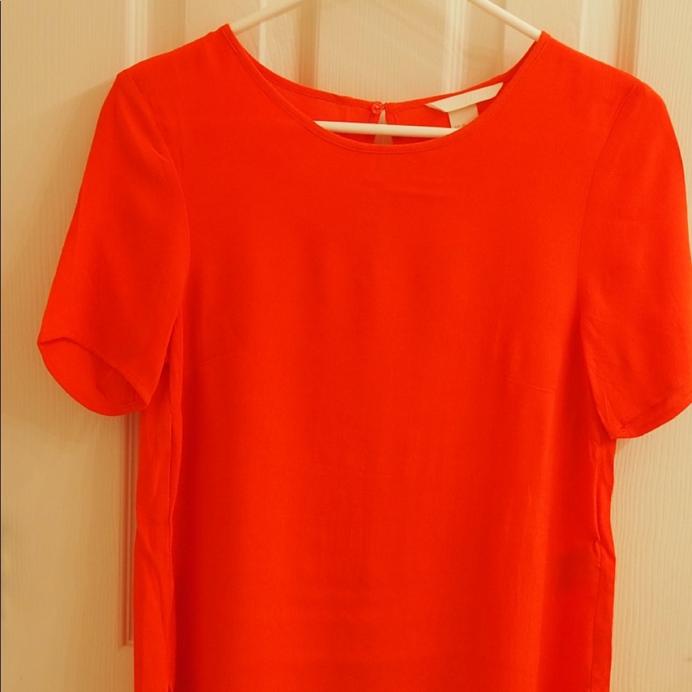 H&M. Red/orange dressy tee with keyhole in back